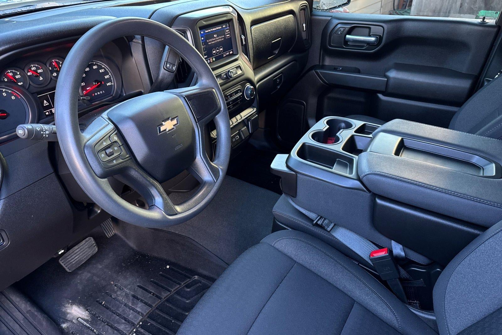 2025 Chevrolet Silverado 1500 Custom