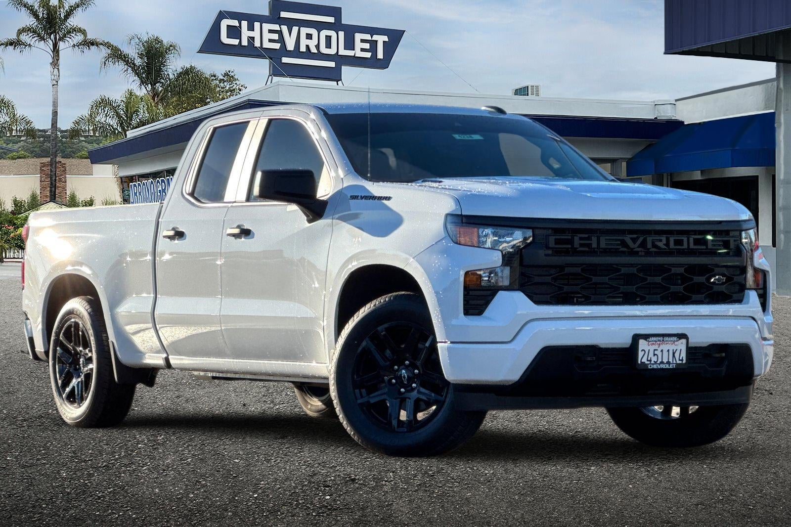 2025 Chevrolet Silverado 1500 Custom