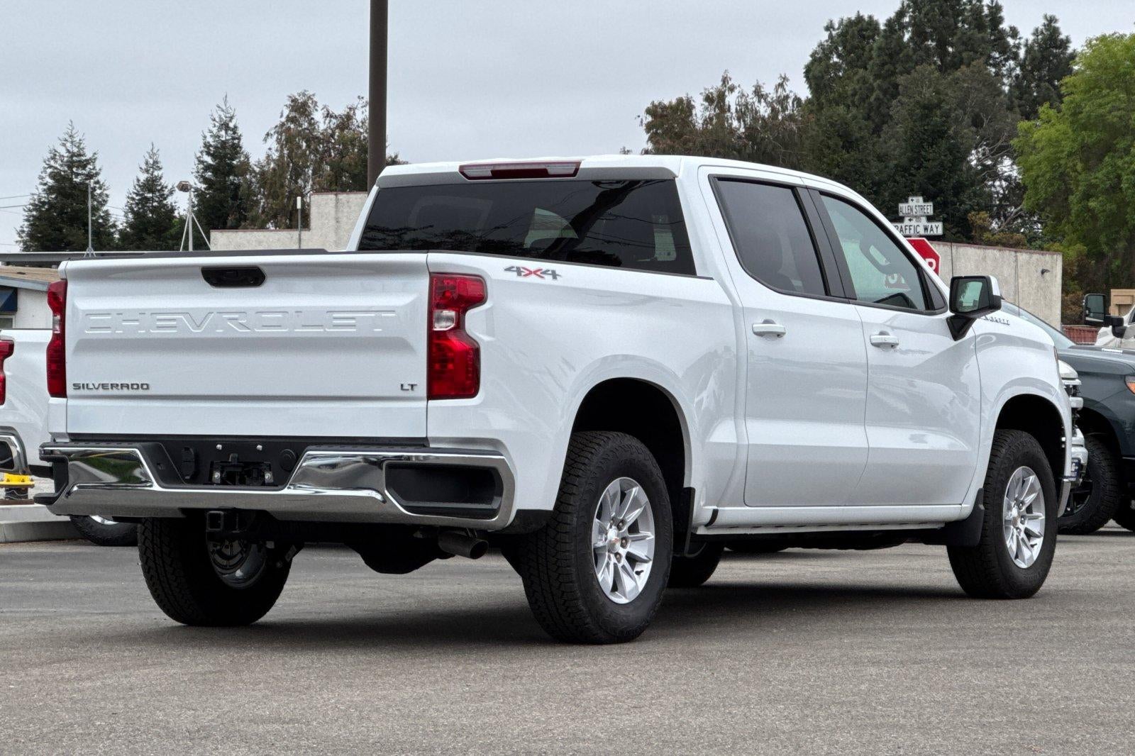 2026 Chevrolet Silverado 1500 LT - Photo 6