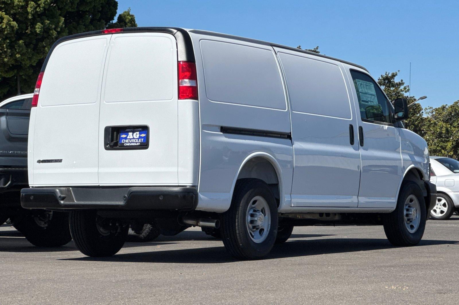 2026 Chevrolet Express Cargo Base