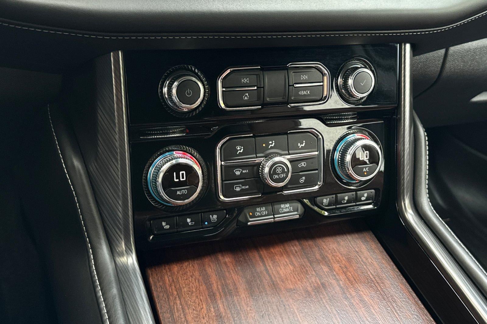 2024 GMC Yukon XL Denali Ultimate