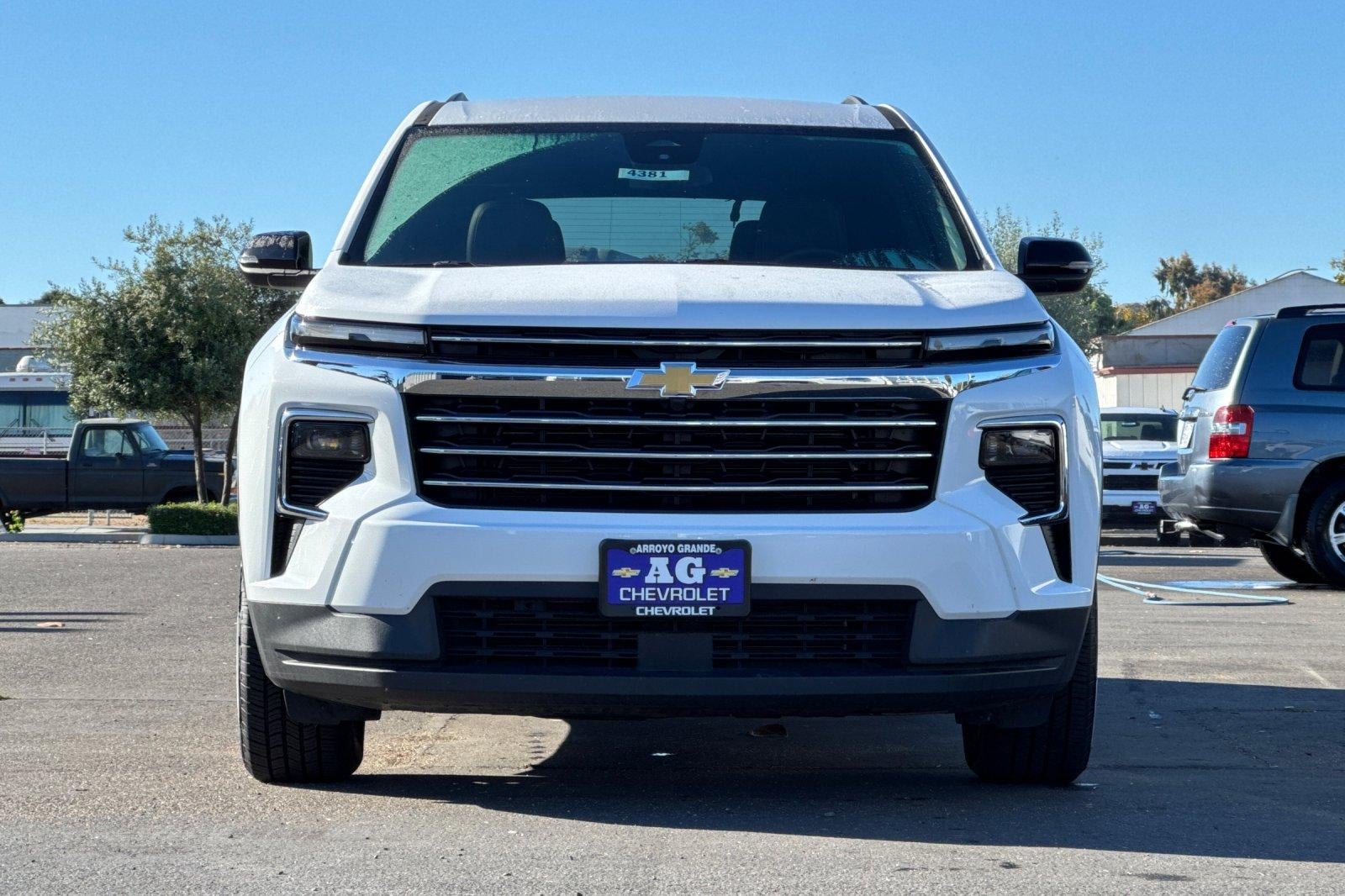 2025 Chevrolet Traverse LT