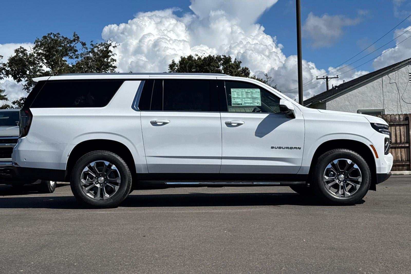 2026 Chevrolet Suburban LT