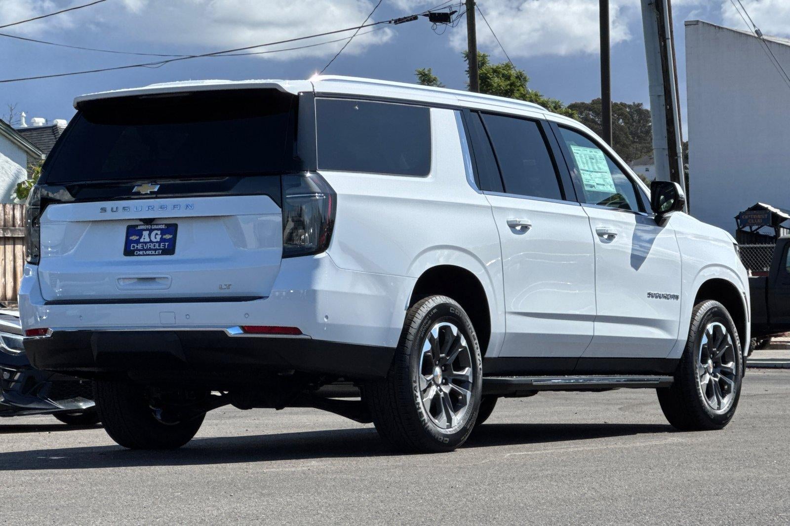 2026 Chevrolet Suburban LT