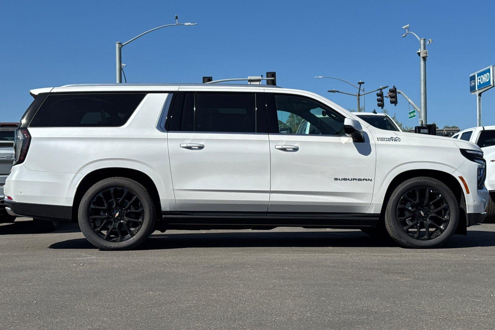 2025 Chevrolet Suburban High Country
