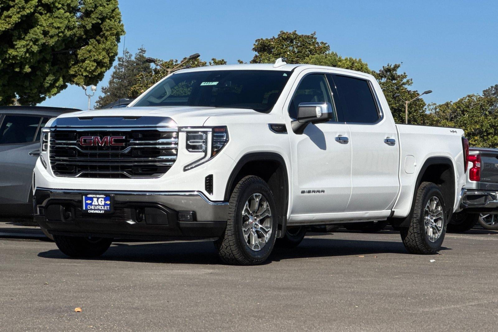 2025 GMC Sierra 1500 SLT