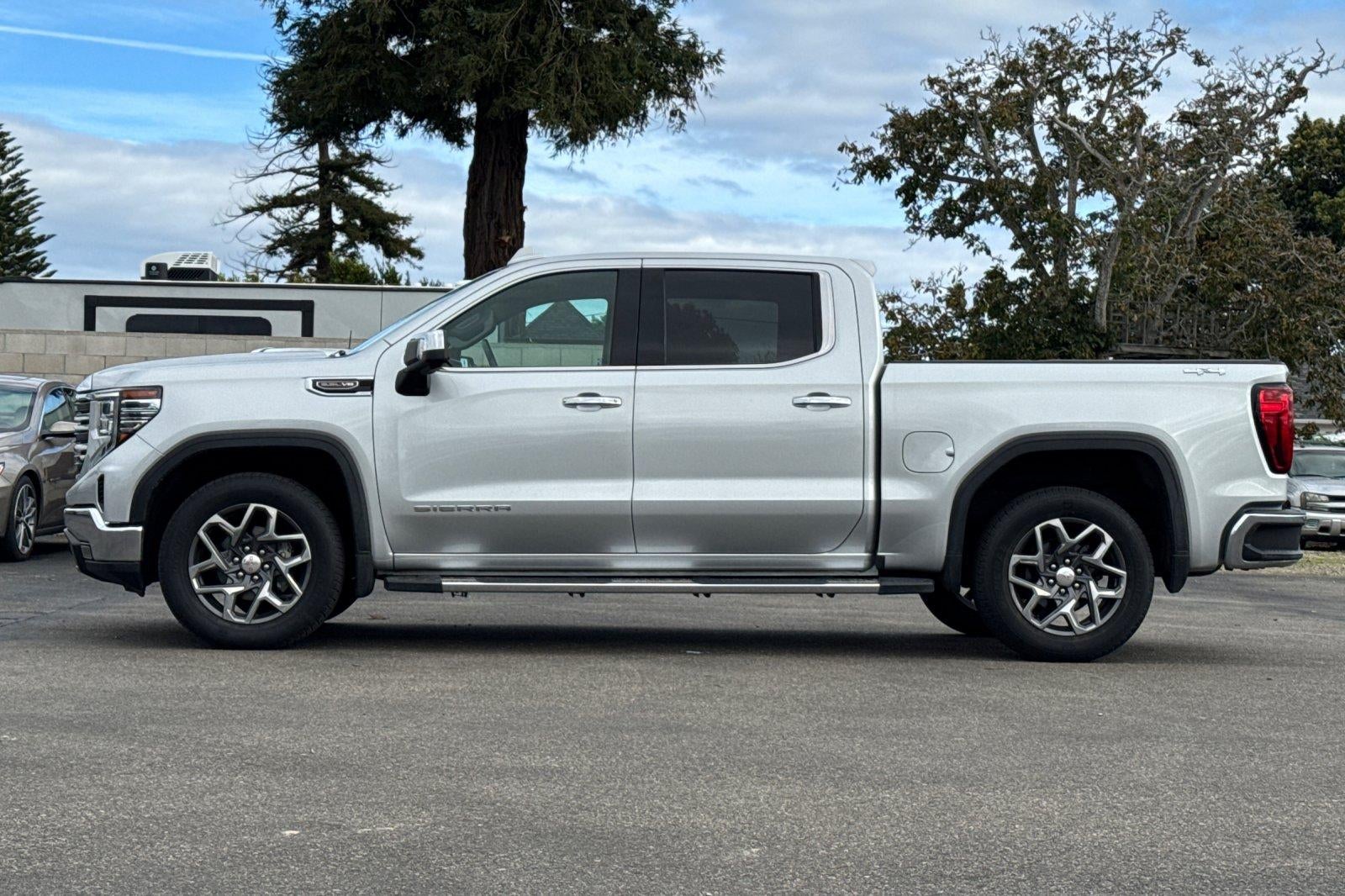 2022 GMC Sierra 1500 SLT