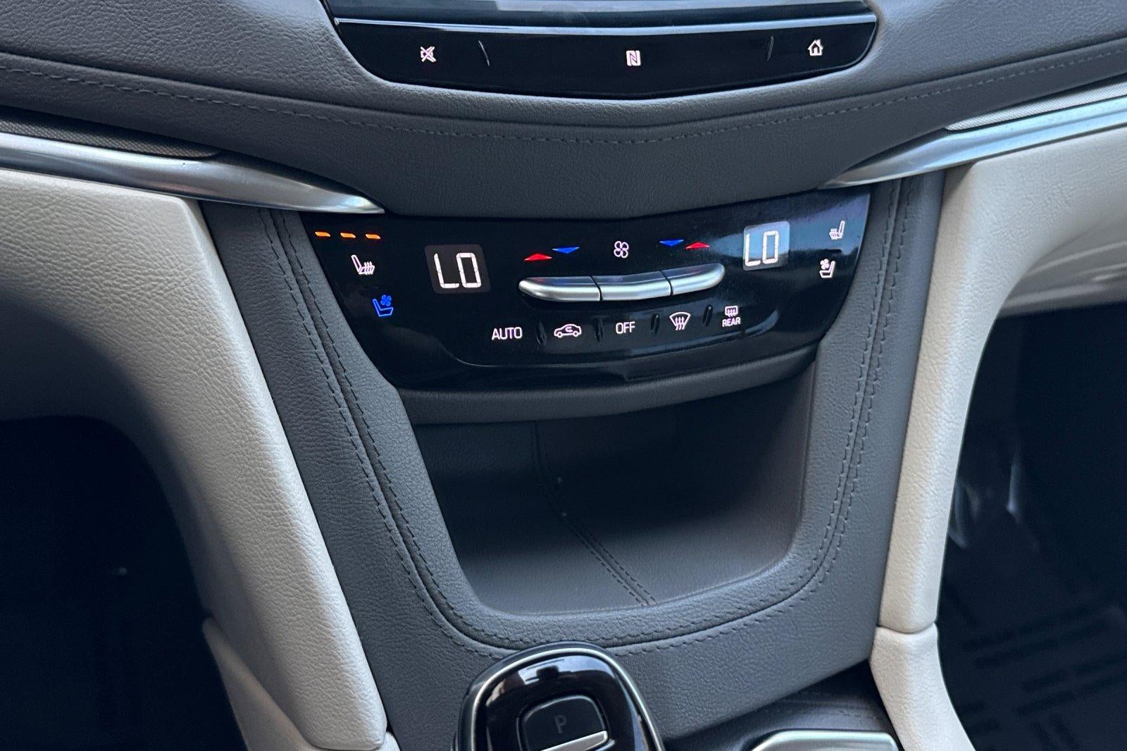 2021 Cadillac XT5 FWD Premium Luxury