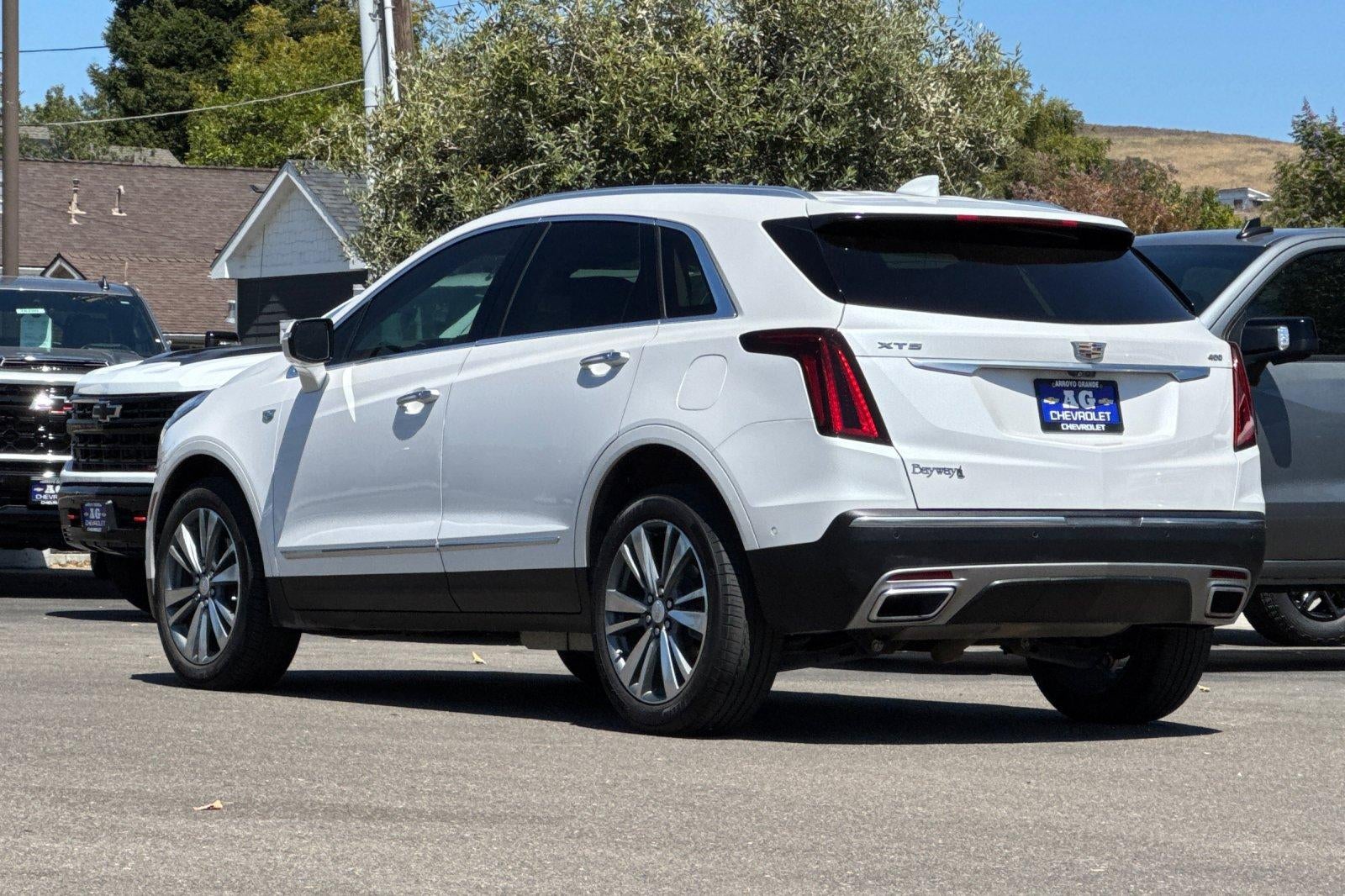 2021 Cadillac XT5 FWD Premium Luxury