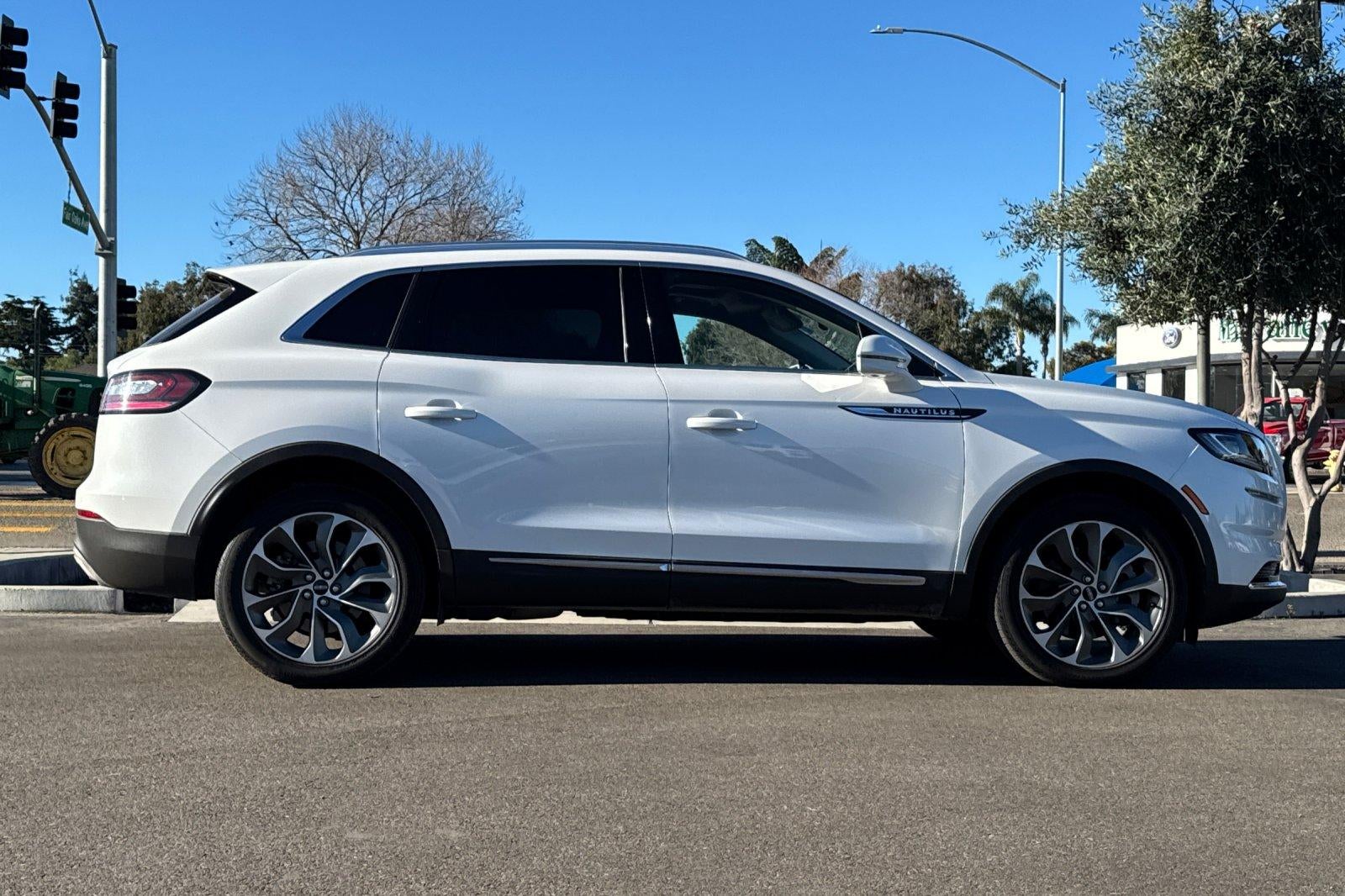 2023 Lincoln Nautilus Reserve