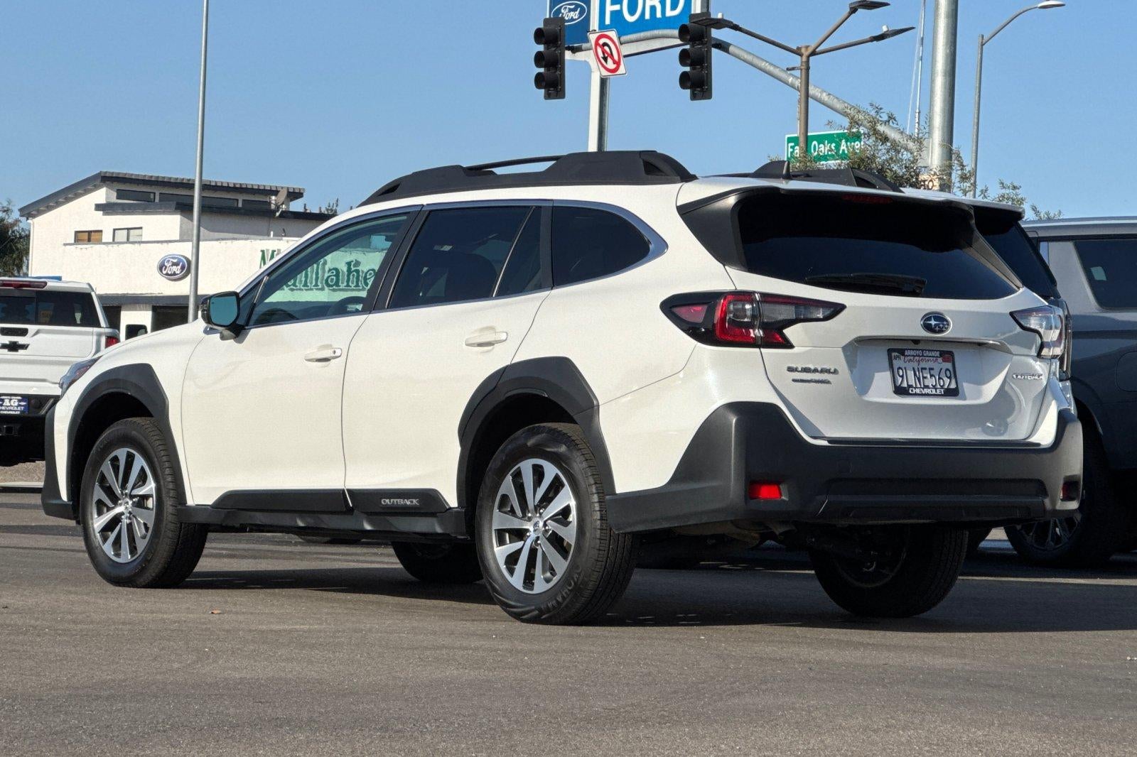 2024 Subaru Outback Premium