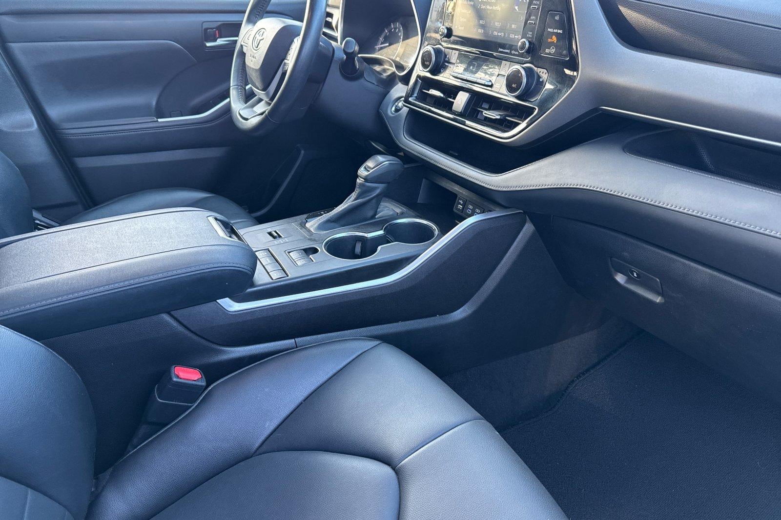 2022 Toyota Highlander XLE