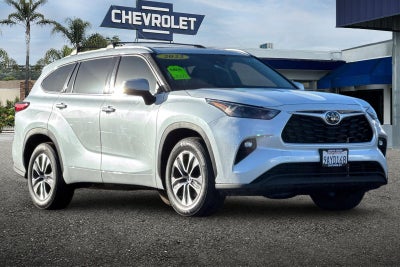 2022 Toyota Highlander XLE