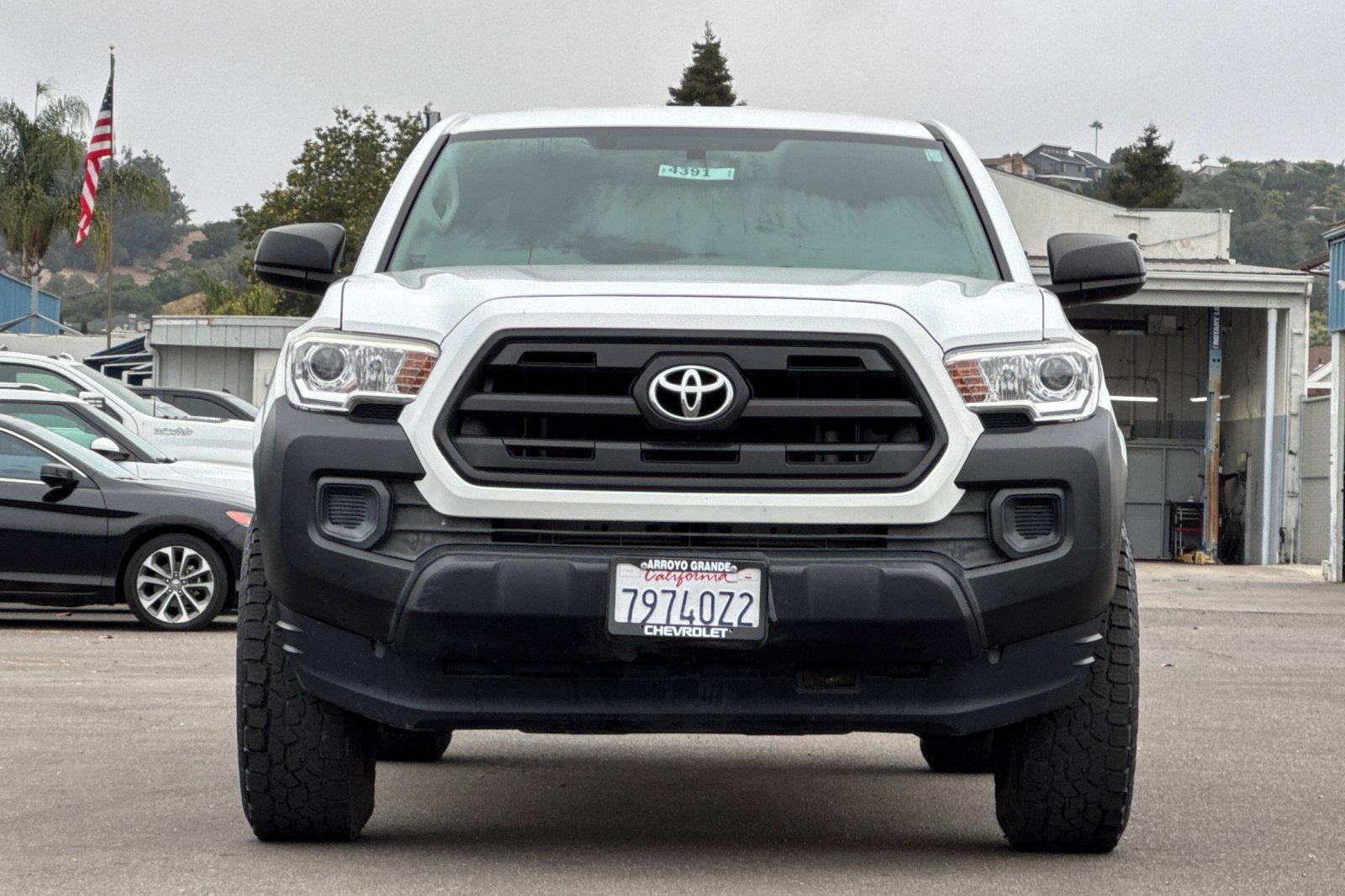 2017 Toyota Tacoma SR