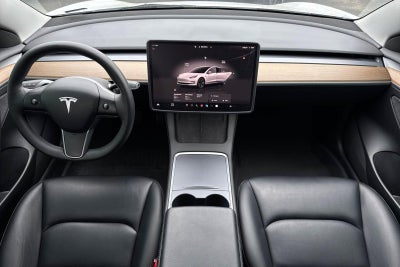 2023 Tesla Model 3 Base