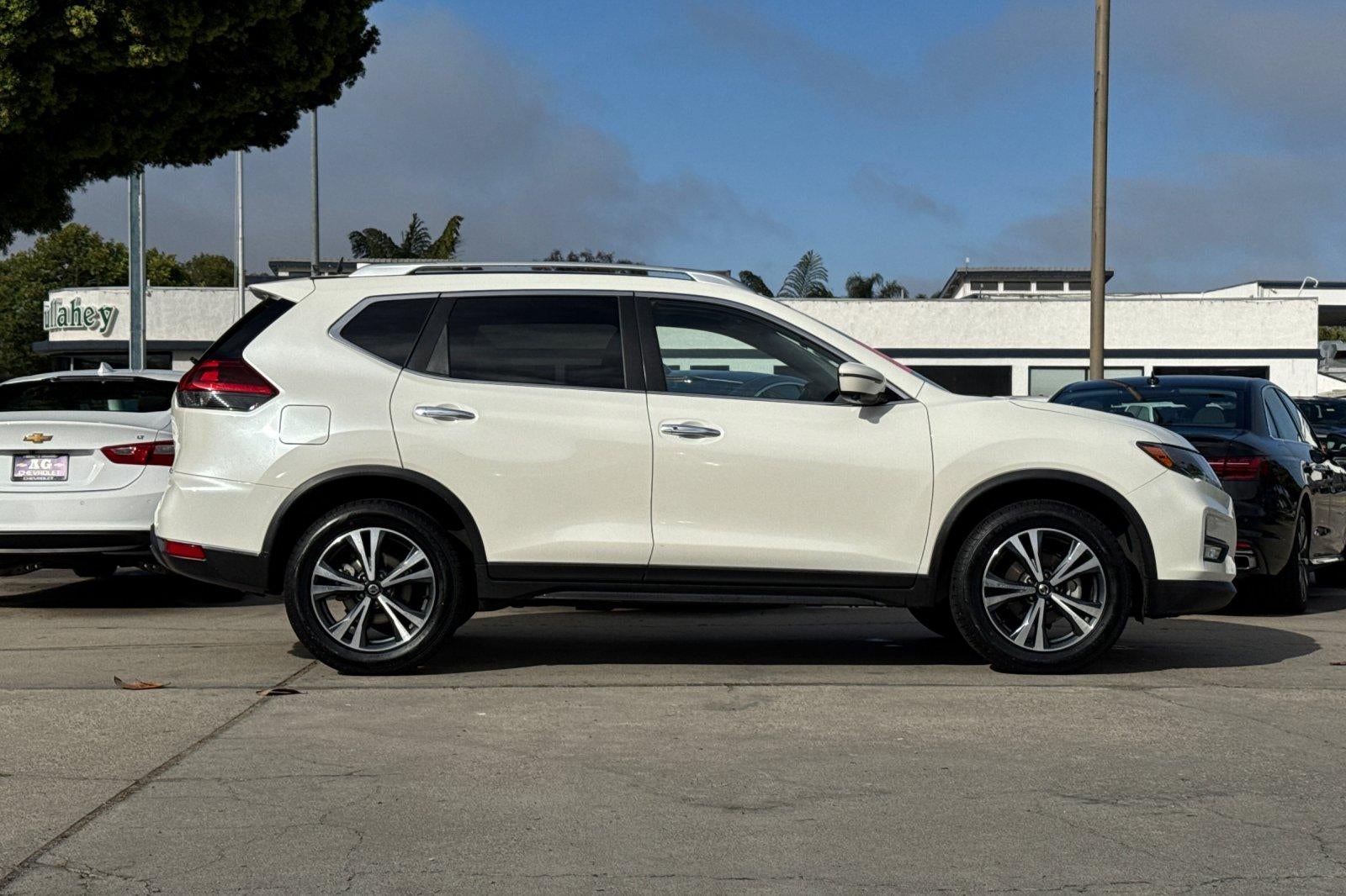 2020 Nissan Rogue SV