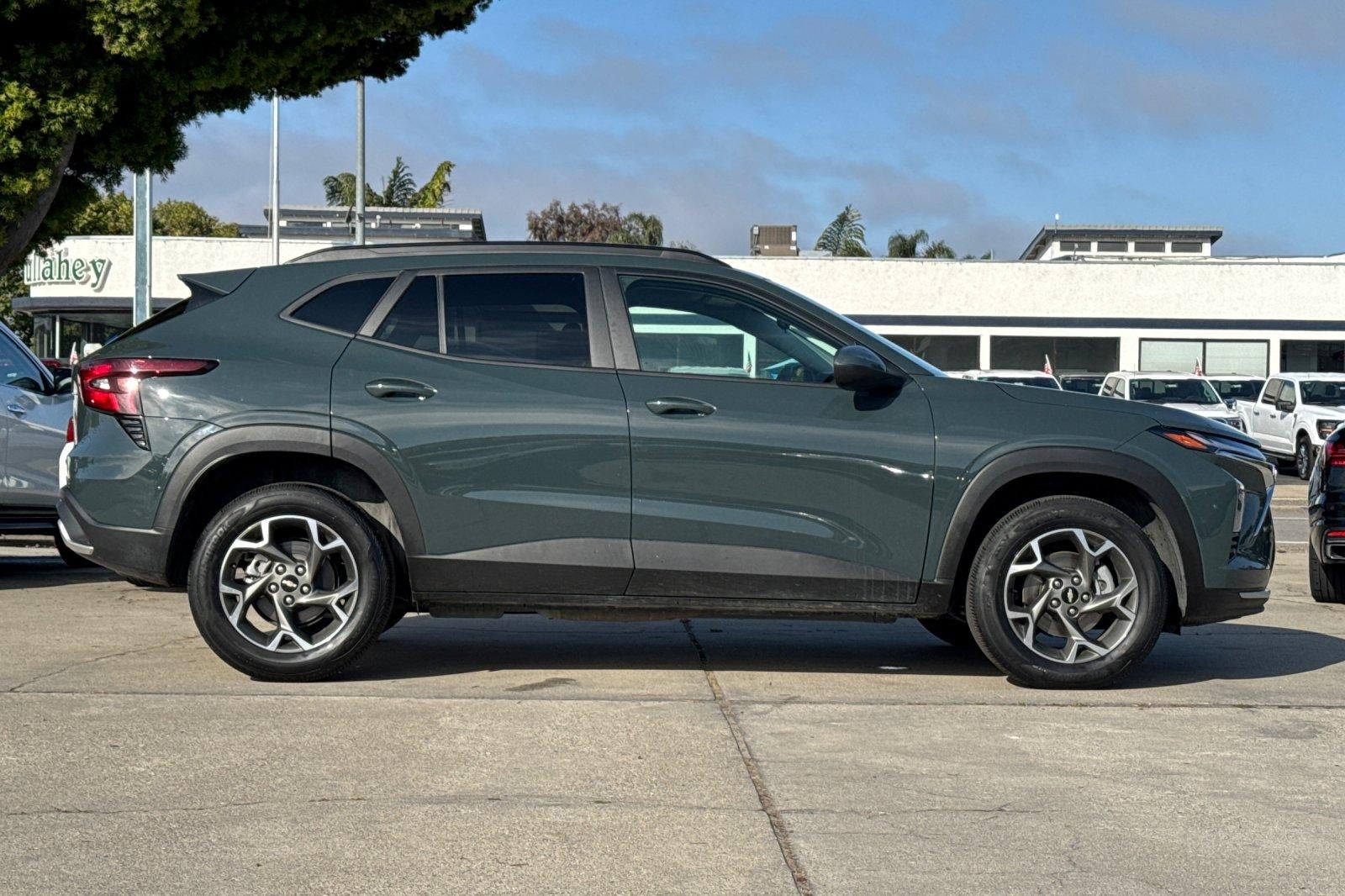 2025 Chevrolet Trax LT