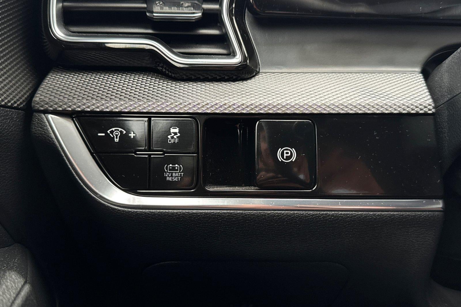 2025 Kia Sportage Hybrid LX